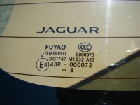 фото thumb №13, Jaguar e-pace скло задня