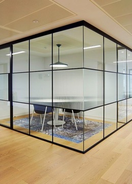 Стеклянная стена здания, стеклянная дверь LOFT, ИЗГОТОВЛЕНО НА ЗАМЕР