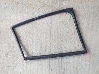 фото thumb №1, Panamera 970 прокладка стекло дверь задняя правая