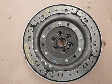 фото thumb №1, Колесо двомасовий зчеплення автоматичне renault scenic iv 1.3 tce 123101804r