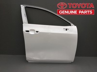 фото thumb №1, Toyota corolla cross дверь правое передние =