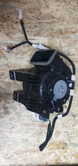 фото thumb №1, Toyota chr/corolla e21 вентилятор воздуходувка аккумулятора аккумулятор