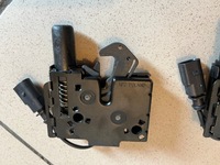 фото thumb №7, Skoda superb iii 3 3v0 замок капот засов