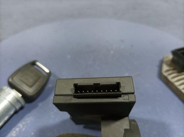 фото thumb №9, Opel zafira a рестайлінг 1.8b 125 km z18xe блок керування набір стартовий 55351752