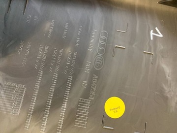 фото thumb №5, 8r0881969 пластик защита сиденья сетка audi q5 sq5 2009-16 оригинал красивая