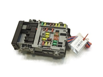 фото thumb №1, Коробка запобіжників opel astra j 1.4t 13222786