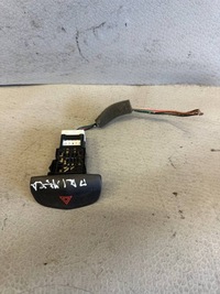 фото thumb №1, Nissan primera p12 02- вимикач світла аварійних