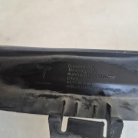 Tesla model 3 iii рестайлинг  20r. - решётка средняя бампера перед 1516848-00-a Киев, фото thumb