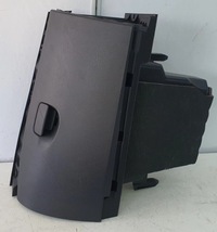 фото thumb №1, Бардачок renault megane iii eu