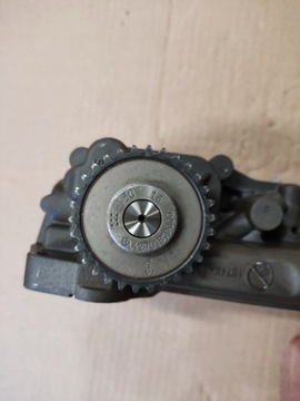 фото thumb №7, Насос масла mercedes a2641800001 r2641810001