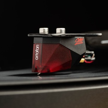 PRO-JECT DEBUT CARBON EVO MM Проигрыватель ORTOFON 2M RED WHITE GLOSS
