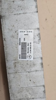 Радіатор інтеркулер mercedes cla b-k a2465008500 Ціна, фото thumb