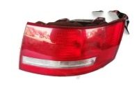фото thumb №1, Audi a6 c6 - лампа крила правий задня