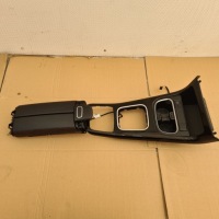 фото thumb №1, Mercedes a-klasa w177 подлокотник туннель средний