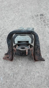 фото thumb №1, Toyota avensis рестайлінг 2.0 d4d t25 лапи подушка