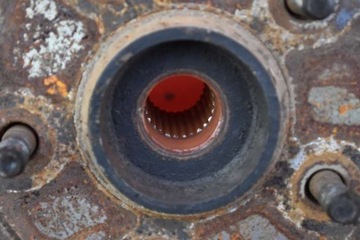 фото thumb №3, Поворотна опора ступиця ліва зад chrysler pacifica 3.5 v6 253 km 03-08