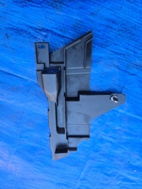 фото thumb №1, Защита корпус распределительного вала vw passat b8 2.0 tdi 04l109145a