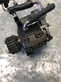 фото thumb №7, Насос упорскування 1.6 tdi cay vw polo v 6r 03l130755e