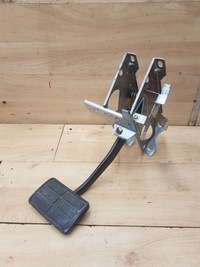 фото thumb №1, Педаль гальма автомат volvo 740