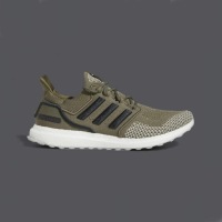 ADIDAS ULTRABOOST