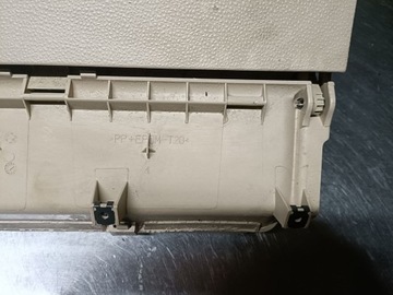 фото thumb №6, Бардачок пассажира vw polo 9n 6q1857097ab