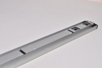 фото thumb №7, Porsche macan напрямна напрямна багажника 8r0853556b