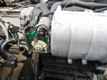 фото thumb №7, Двигатель комплектный vw caddy iii golf v 2.0sdi bst
