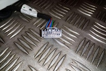 фото thumb №8, Дзеркало праві volvo xc90 i e1041443 2.0l бензин 179kw 2020