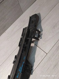 фото thumb №7, 8550. porsche 911 992 направляющая бампер средний задняя 992807900