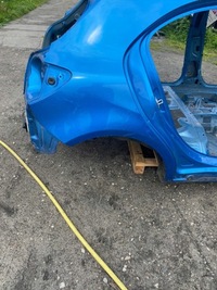 фото thumb №1, Mercedes w176 amg чверть права задня