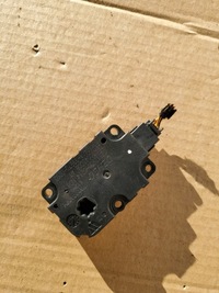 фото thumb №1, Двигунчик повітропровід нагрівача audi a8 d4 4h 33970-0202 оригінальний номер eu