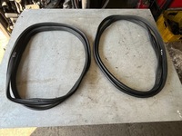 фото thumb №1, Прокладка дверь левая перед peugeot 108 3d