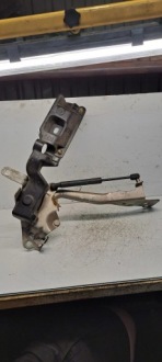 фото thumb №1, Петля капот лівий renault scenic iii 3 654010004r