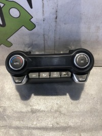 фото thumb №1, Kia rio iv панель керування кондиціонера