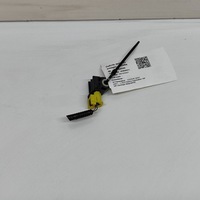 фото thumb №6, Toyota bz4x 2024 задняя сторона правая датчик удара подушка безопасности