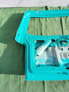ЗАДНЯЯ КРЫШКА БАГАЖНИКА VW T5 7E0 7E0827811 НЕ ржавеет!!