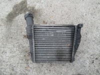 фото thumb №1, Vw touareg 5.0tdi интеркулер правый 7l0145804a