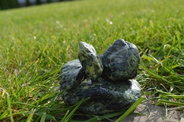 ГАЛЬКА ЗЕЛЕНАЯ GREEN&BLACK STONE GARDEN 2-4 см 25кг