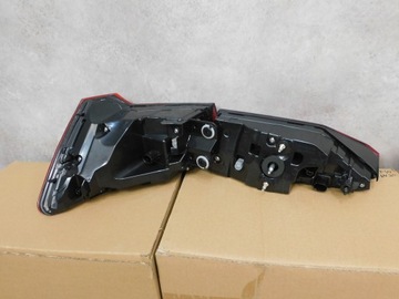 фото thumb №11, Audi a6 c8 4k лампы зад matrix комплект новое 4k5945093 4k5945094