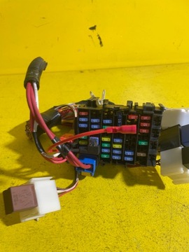 фото thumb №1, Renault twingo ii коробка предохранителей