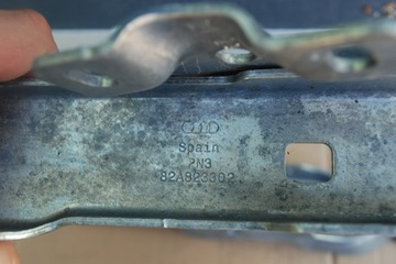 фото thumb №3, Audi a1 ii 82a петля капота правый левый 82a823301 82a823302 оригинальный номер