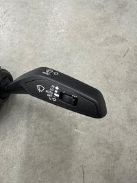 фото thumb №5, Лента переключатели подрулевые рычаги a6 a7 c8 оригинал 4n0907129mt