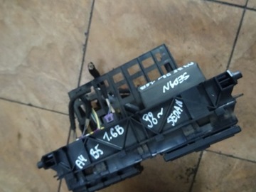 фото thumb №7, Audi a4 b5 1.6b 98' панель середній рамка перемикач