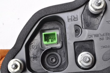 фото thumb №10, Jaguar f-pace x761 лампа права задня w кришка багажника hk83-15k272-ab