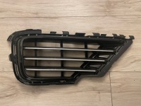 фото thumb №1, Touareg ii lift r line рамка решітка w бампер права перед 7p6853666g orygin