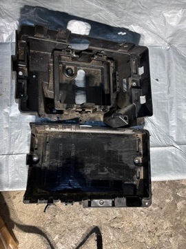 фото thumb №8, 33 opel meriva b корпус основа alumulatora 13312806 13312808