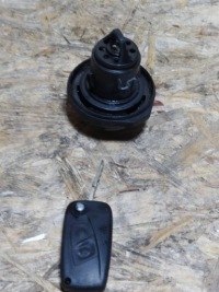 Купить Fiat ducato 2 крышка заливной топлива ключ оригинал, фото thumb