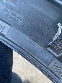 фото thumb №15, Молдинг права na передній крила mustang mach e