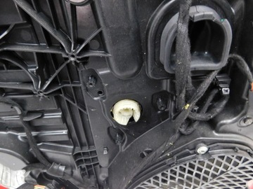 фото thumb №6, Дверь левая зад комплектные - jeep renegade 2014-