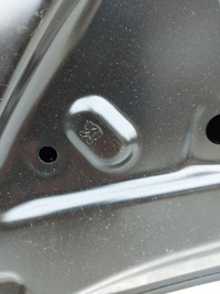 фото thumb №10, Капот крышка двигателя peugeot 107 2012- lifting nowa оригинальная 1607989080